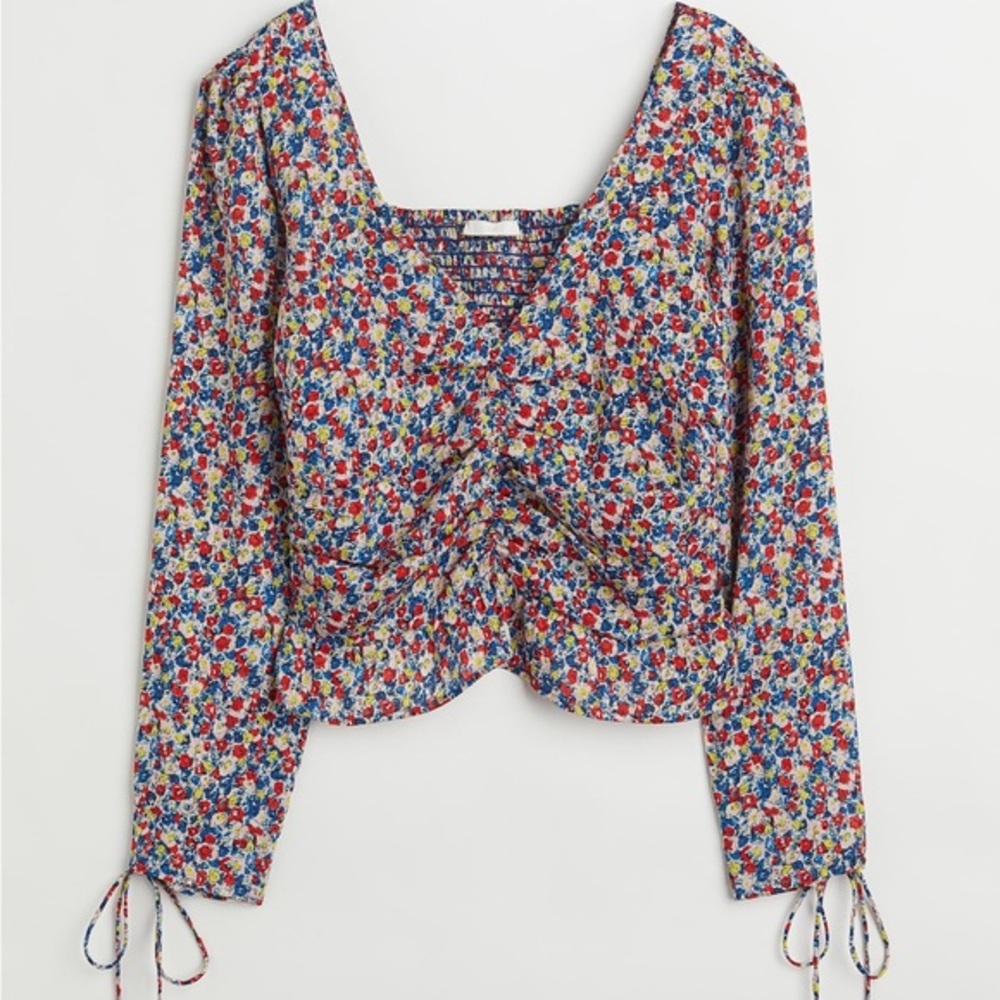 H&M Puff Sleeved Peplum Blouse